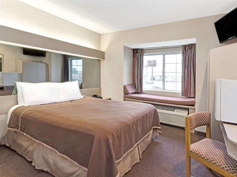 Red Lion Inn & Suites Elk Grove Village Luaran gambar